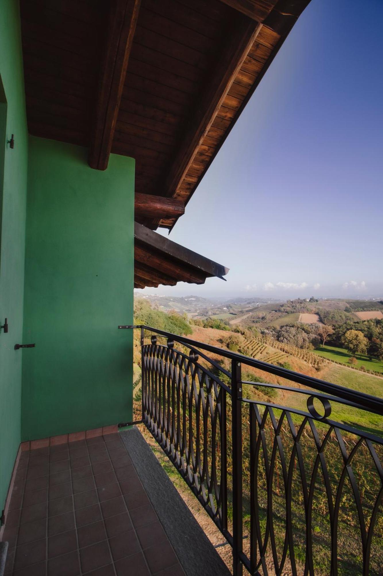 Agriturismo Cascina Reggio Castelnuovo  Buitenkant foto